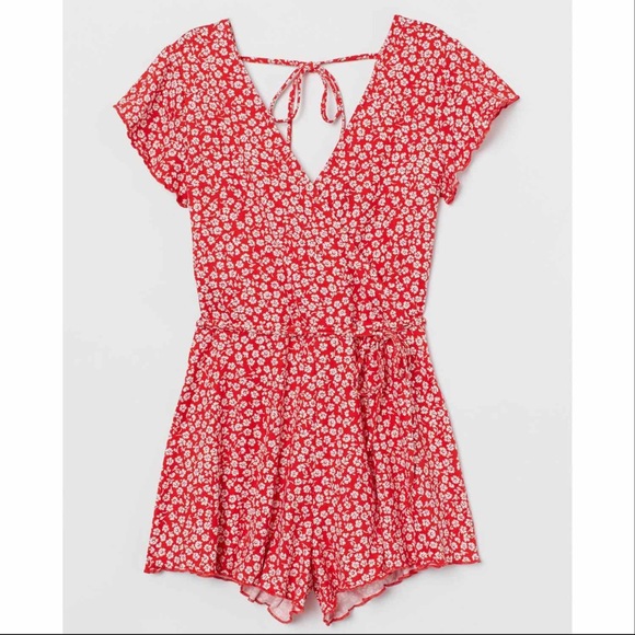 H&M Red White Floral Romper NWT - Picture 1 of 2